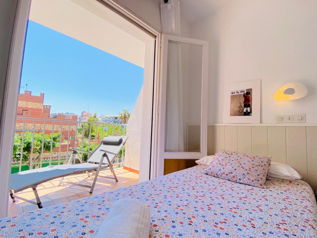 Apartamentos Aquarium. Roses Bagian luar foto